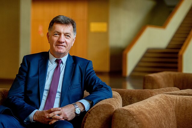 Algirdas Butkevičius Algirdas Butkevičius