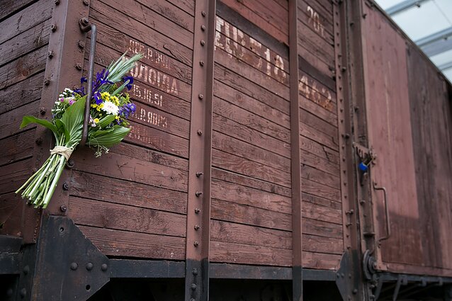 Trėmimai / Asociatyvi Trėmimai / Asociatyvi