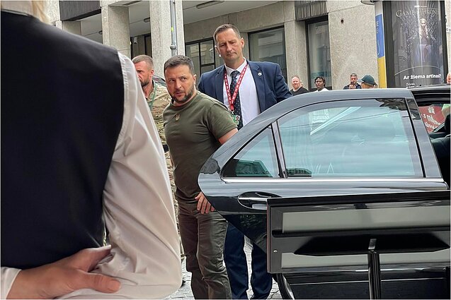 Volodymyrą Zelenskį vilniečiai užfiksavo Pilies gatvėje Volodymyrą Zelenskį vilniečiai užfiksavo Pilies gatvėje