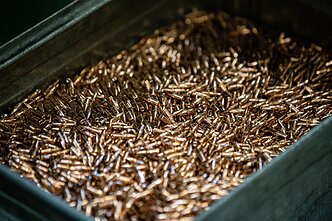 Giraitės ginkluotės gamykloje atidaryti du modernūs įrenginiai Giraitės ginkluotės gamykloje atidaryti du modernūs įrenginiai