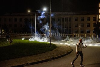 Policija vaiko riaušininkus Policija vaiko riaušininkus