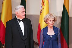 Valdas Adamkus and Alma Adamkienė Valdas Adamkus and Alma Adamkienė
