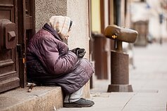 Бедность Бедность