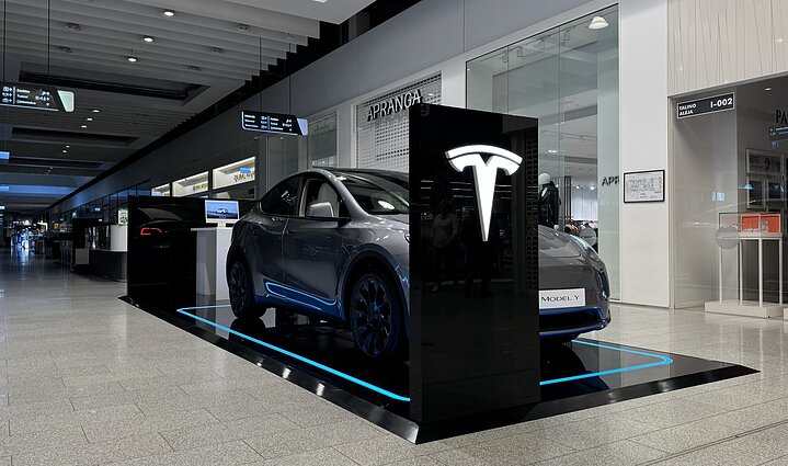 „Tesla“ „Tesla“