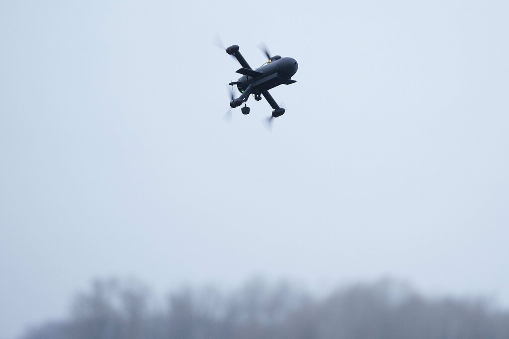 Drones (associative) Drones (associative)