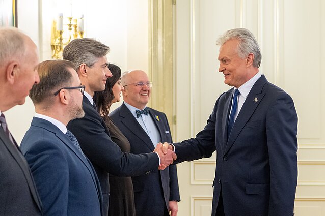 Prezidentūroje – susitikimas užsienio politikos ir saugumo klausimams aptarti Prezidentūroje – susitikimas užsienio politikos ir saugumo klausimams aptarti