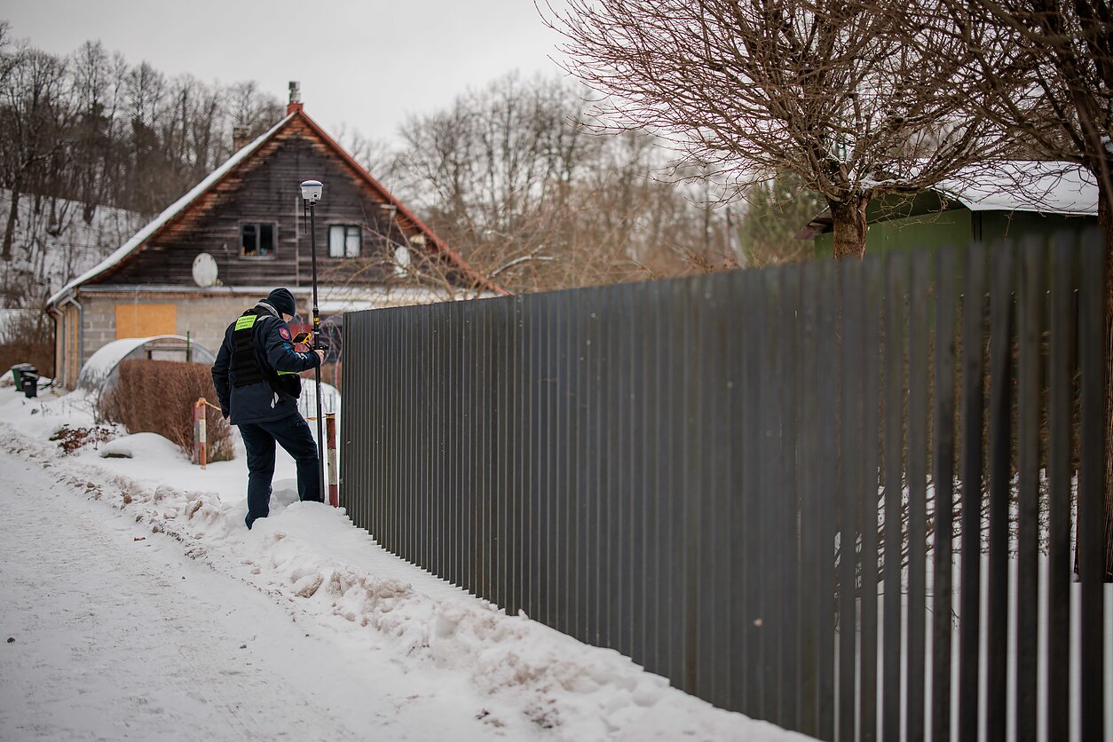 Construction inspectors at the home of Lithuanian President Gitanas Nausėda in the Pavilniai Regional Park Construction inspectors at the home of Lithuanian President Gitanas Nausėda in the Pavilniai Regional Park