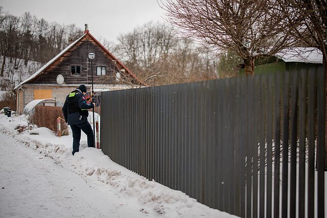Construction inspectors at the home of Lithuanian President Gitanas Nausėda in the Pavilniai Regional Park Construction inspectors at the home of Lithuanian President Gitanas Nausėda in the Pavilniai Regional Park