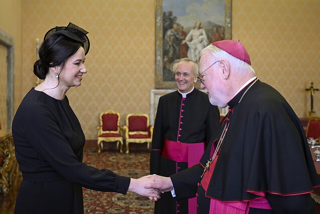Premjerė I. Ruginienė susitiko su Šv. Sosto sekretoriumi santykiams su valstybėmis Premjerė I. Ruginienė susitiko su Šv. Sosto sekretoriumi santykiams su valstybėmis